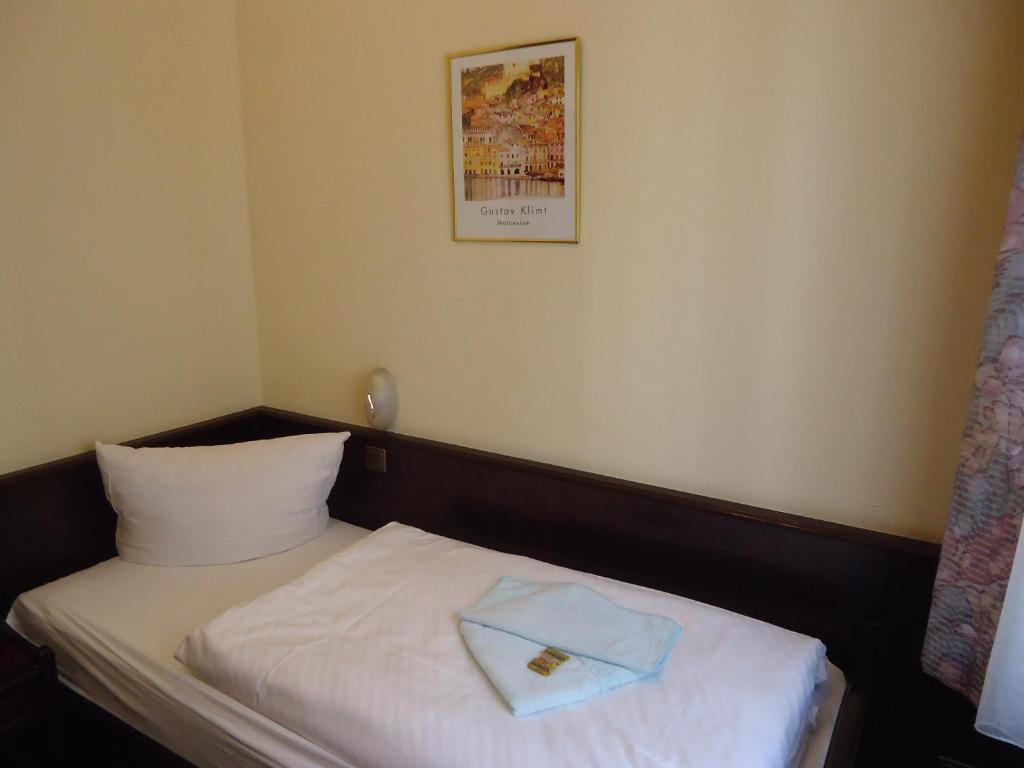 Hotel Marthahaus Halle  Δωμάτιο φωτογραφία